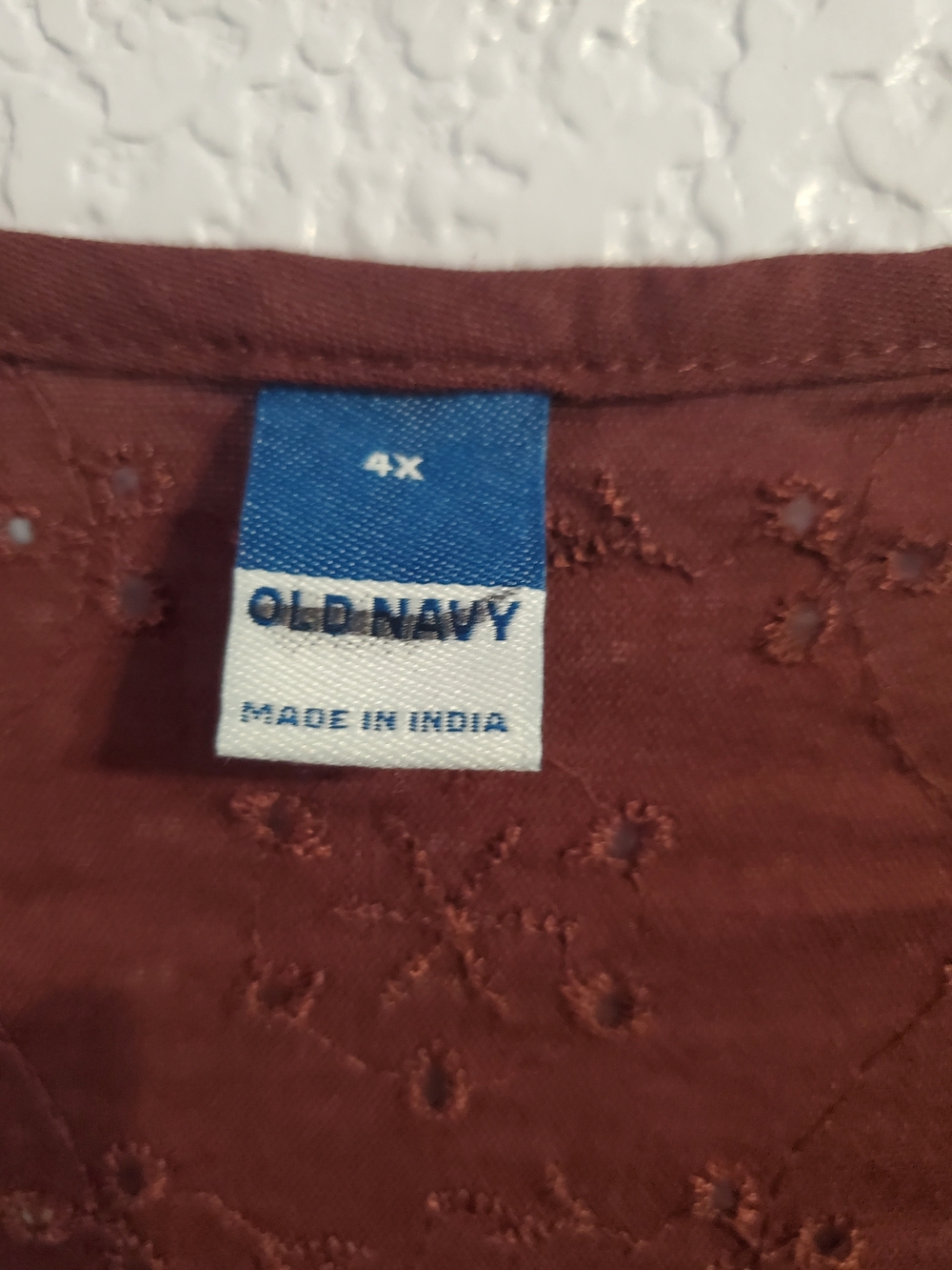 Old Navy Women's Embroidered Eyelet Peasant Blouse Burgundy 4X - Picture 4 of 6